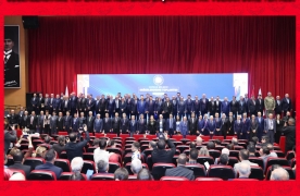 KAHRAMANMARAŞ’DA GERÇEKLEŞTİRİLEN DEPREM BÖLGESİ DEĞERLENDİRME TOPLANTISI’NDA BARO BAŞKANIMIZ Av. VOLKAN BÖKE YER ALDI